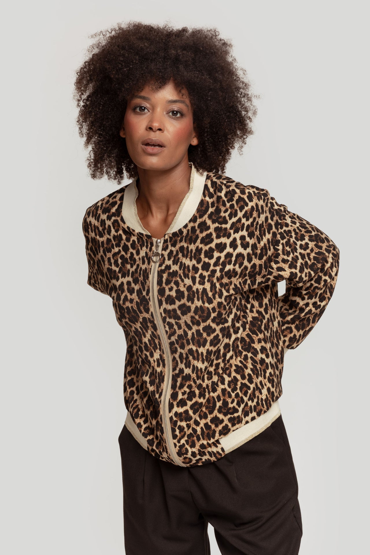 BOMBER ARMONIAS ANIMAL PRINT